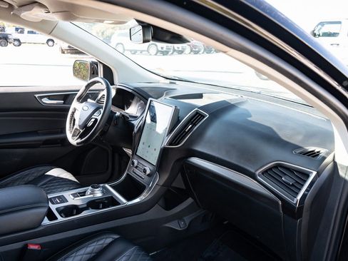 Used 2024 Ford Edge Titanium AWD/4WD image 21