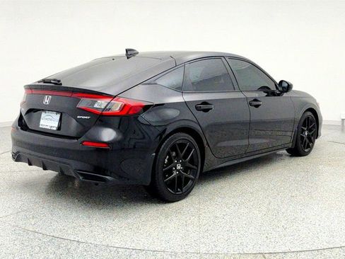 Used 2025 Honda Civic Sport image 5