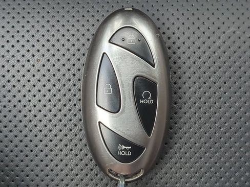 Used 2025 Hyundai Santa Fe SEL FWD image 36