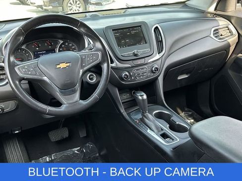Used 2019 Chevrolet Equinox LT image 2