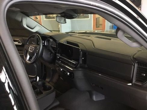 Used 2024 GMC Sierra 1500 Elevation image 30