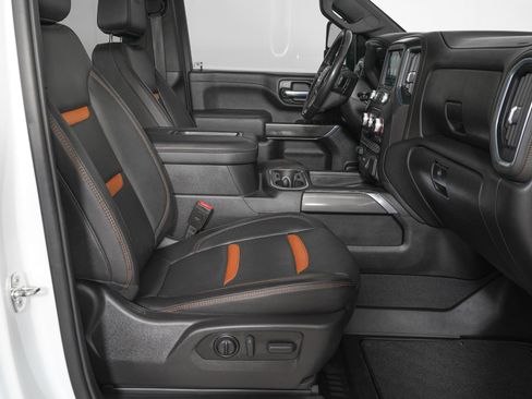Used 2022 GMC Sierra 2500 AT4 w/ AT4 Premium Plus Package AWD/4WD image 9