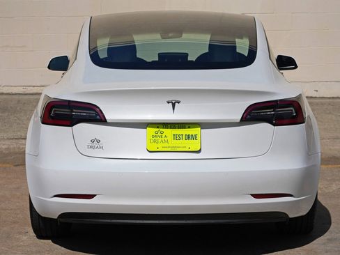 Used 2021 Tesla Model 3 Standard Range Plus RWD image 51