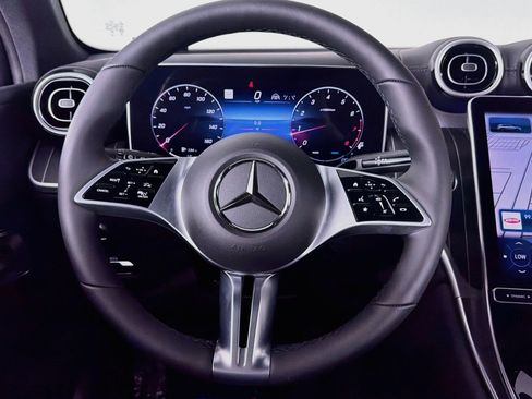 Used 2023 Mercedes-Benz GLC 300 image 18