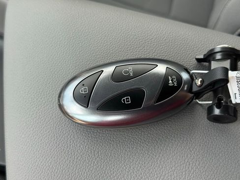 Used 2025 Hyundai Elantra Sport image 27