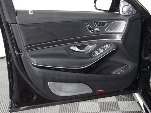 Used 2020 Mercedes-Benz S 63 AMG S 63 AMG image 30