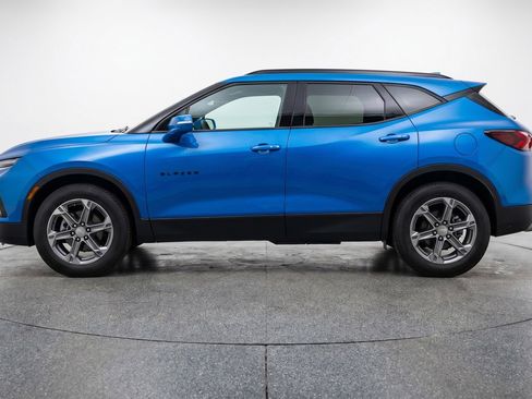 Used 2025 Chevrolet Blazer LT image 5