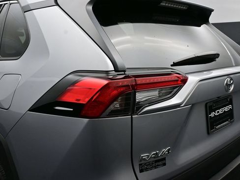 Used 2025 Toyota RAV4 LE AWD/4WD image 40