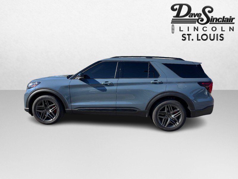 Used 2025 Ford Explorer ST-Line w/ Premium Package AWD/4WD image 6