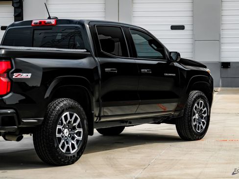 Used 2024 Chevrolet Colorado Z71 w/ Z71 Convenience Package 2 image 15