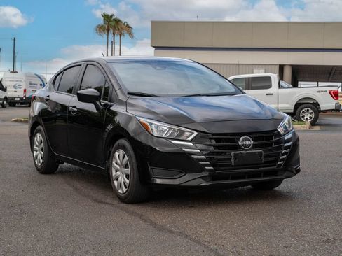 Used 2024 Nissan Versa S w/ Trunk Package FWD image 1