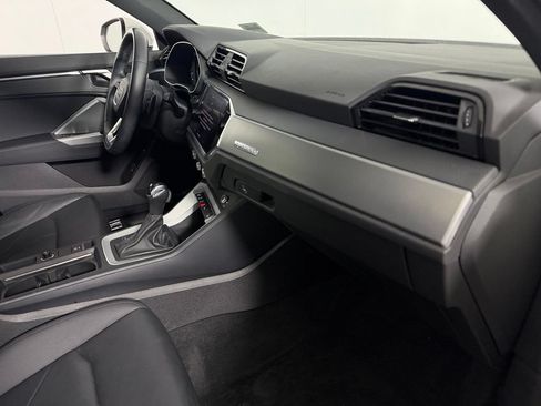 Used 2022 Audi Q3 2.0T Premium w/ Convenience Package AWD/4WD image 33