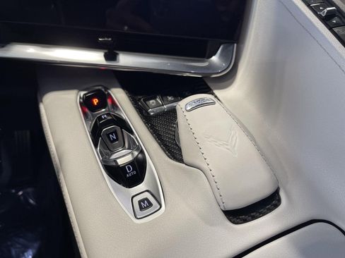 Used 2020 Chevrolet Corvette Stingray Preferred Cpe w/ 2LT Preferred Equipment Group RWD image 17