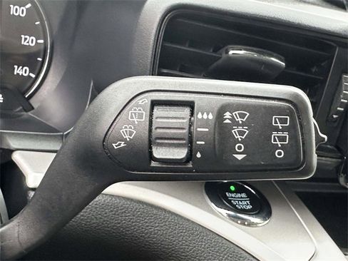 Used 2020 Ford Explorer XLT w/ Comfort Package image 25