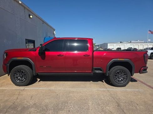 Used 2025 GMC Sierra 2500 AT4 w/ AT4 Premium Plus Package AWD/4WD image 2