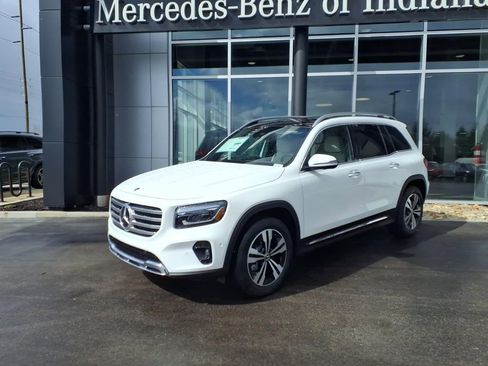 New 2026 Mercedes-Benz GLB 250 4MATIC image 2
