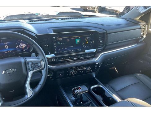 Used 2025 Chevrolet Silverado 1500 LT Trail Boss w/ LT Trail Boss Premium Package image 7