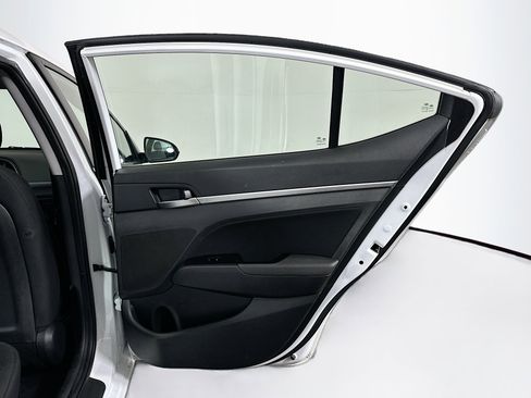 Used 2020 Hyundai Elantra SEL w/ Cargo Package (C1) image 28