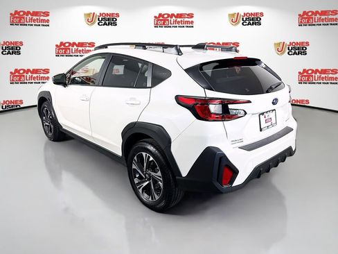 Certified 2024 Subaru Crosstrek 2.0i Premium image 2