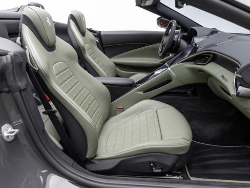 Certified 2025 Ferrari Roma Spider RWD image 53