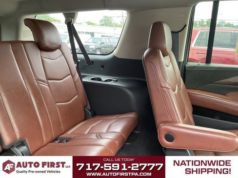 Used 2016 Cadillac Escalade ESV Premium AWD/4WD image 11