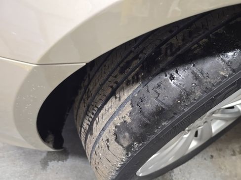 Used 2014 Buick LaCrosse Leather image 9