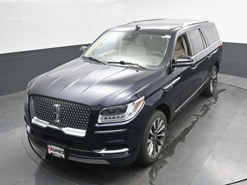 Used 2021 Lincoln Navigator L Reserve w/ Luxury Package AWD/4WD image 27