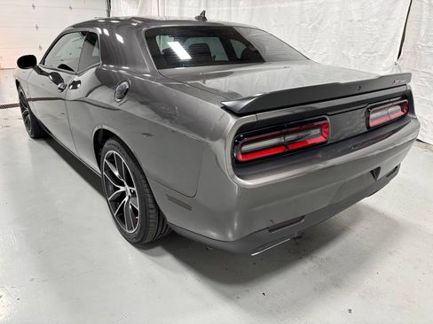 Used 2018 Dodge Challenger Scat Pack RWD image 5