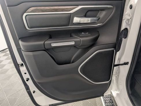 Used 2020 RAM 1500 Laramie AWD/4WD image 30