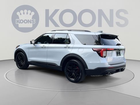 Used 2026 Ford Explorer ST w/ Sun And Sound Package AWD/4WD image 8