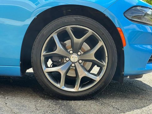 Used 2015 Dodge Charger SXT RWD image 49