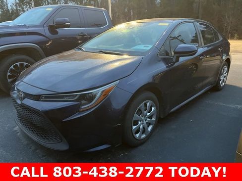 Used 2020 Toyota Corolla LE image 2