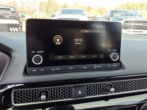 Used 2025 Honda Civic Sport image 10