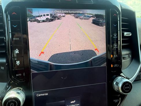 Used 2025 RAM 2500 Big Horn AWD/4WD image 13