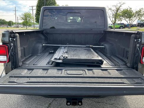 Used 2020 Jeep Gladiator Sport w/ Trailer Tow Package AWD/4WD image 34