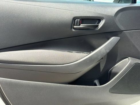 Used 2024 Toyota Corolla LE FWD image 12