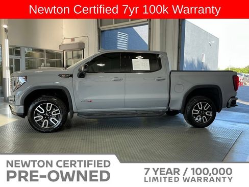 Used 2024 GMC Sierra 1500 AT4 w/ Technology Package AWD/4WD image 3