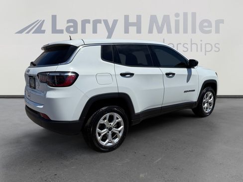 Certified 2025 Jeep Compass Sport AWD/4WD image 5