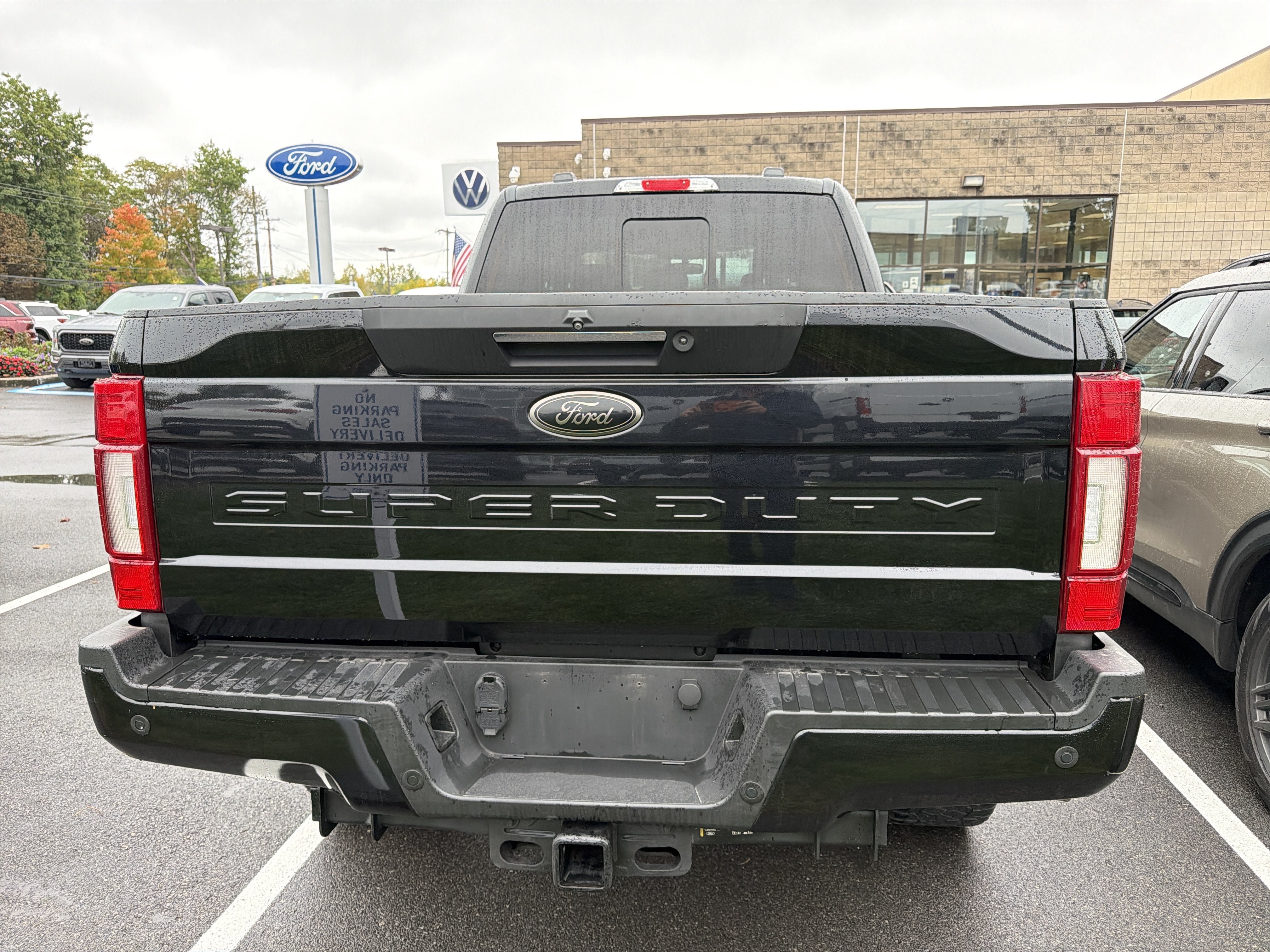 Used 2022 Ford F350 Lariat w/ Black Appearance Package AWD/4WD image 6