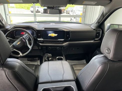 Used 2024 Chevrolet Silverado 1500 LTZ AWD/4WD image 13
