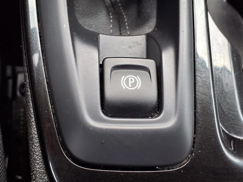 Used 2024 Chevrolet TrailBlazer LT FWD image 12