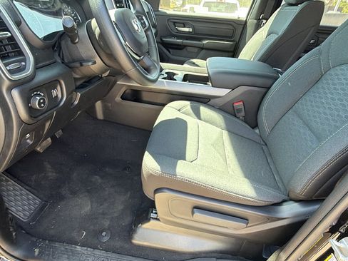 New 2026 RAM 1500 Express AWD/4WD image 16