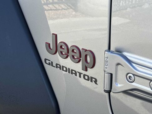 Used 2021 Jeep Gladiator Rubicon AWD/4WD image 21