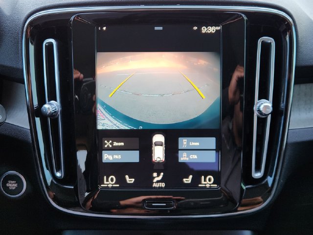 Used 2022 Volvo XC40 T5 Inscription AWD/4WD image 17