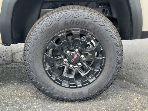 New 2026 GMC Canyon Elevation w/ Convenience Package AWD/4WD image 5