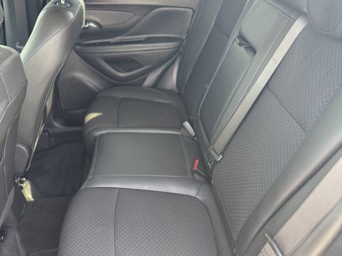 Used 2022 Buick Encore Preferred image 12