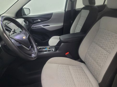 Used 2022 Chevrolet Equinox LT w/ Driver Convenience Package FWD image 17