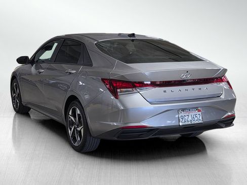 Used 2023 Hyundai Elantra SEL w/ Convenience Package FWD image 5