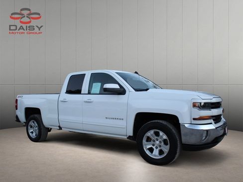 Used 2019 Chevrolet Silverado 1500 LT w/ All Star Edition image 3