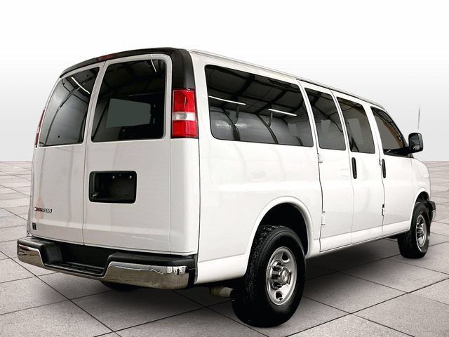 Used 2018 Chevrolet Express 3500 LT w/ LT Preferred Equipment Group RWD image 11